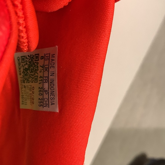 Addias predator edge 4 indoor soccer cleats - Picture 4 of 5